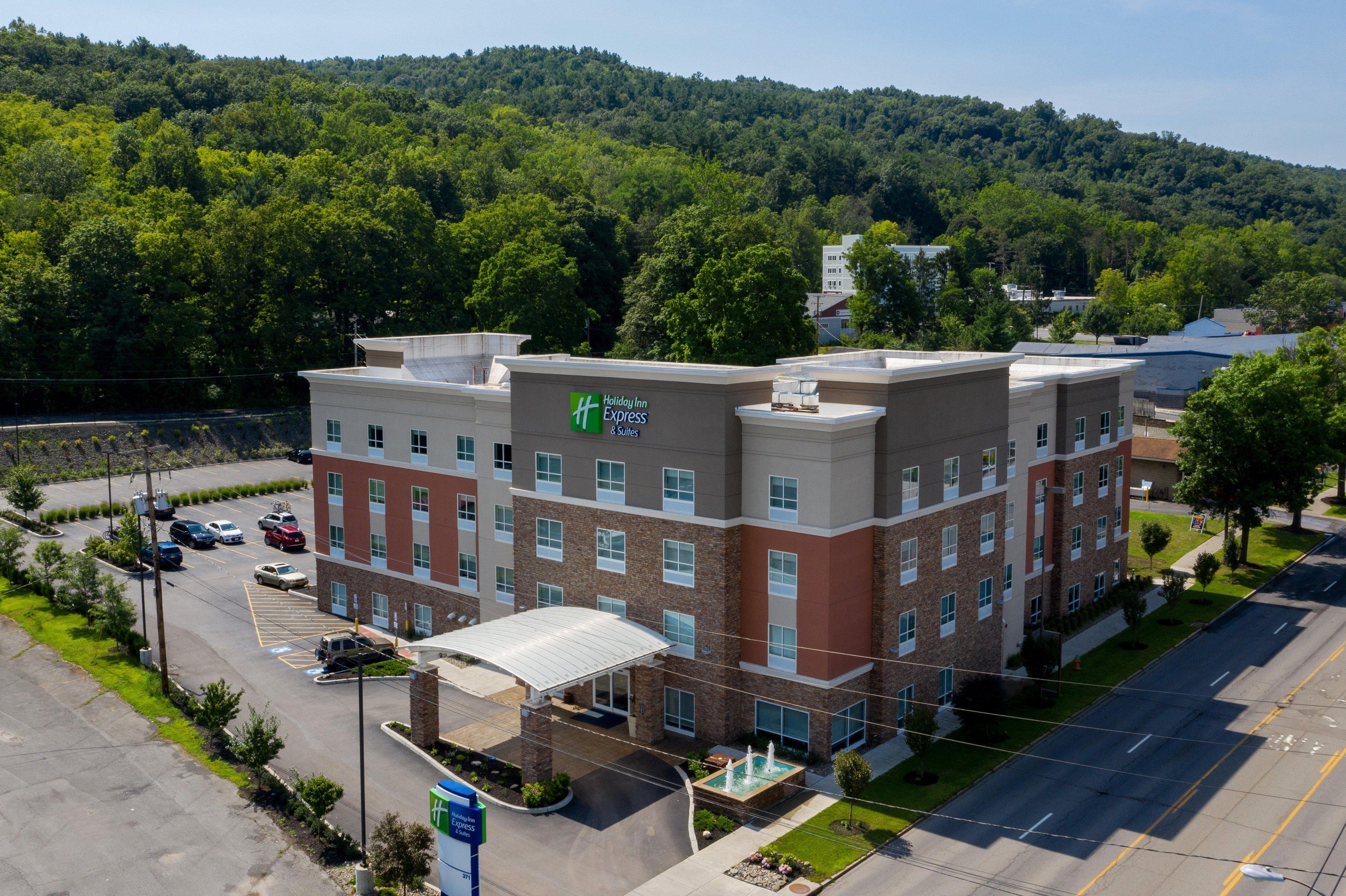 Holiday Inn Express & Suites Ithaca By Ihg Ngoại thất bức ảnh