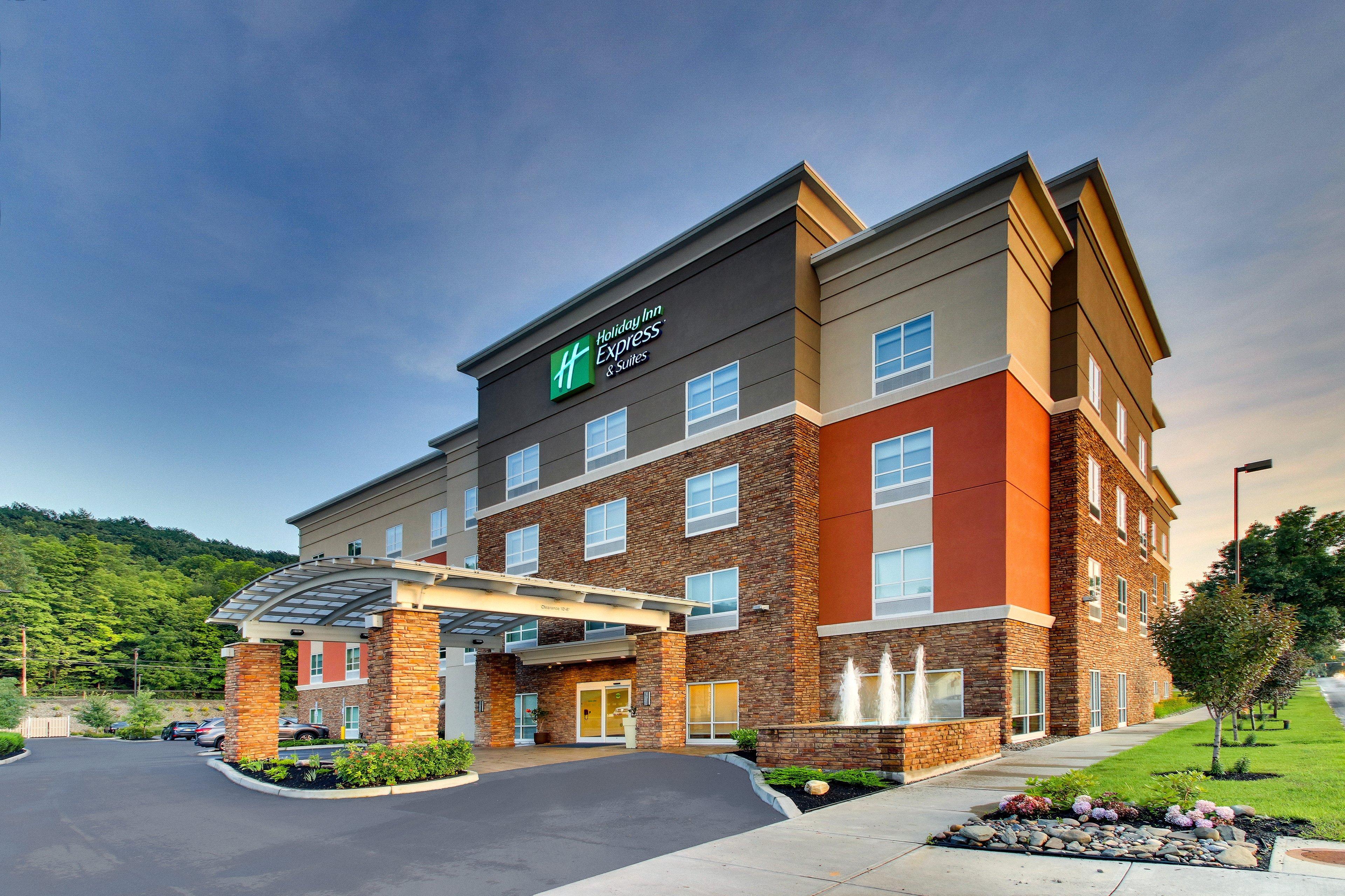 Holiday Inn Express & Suites Ithaca By Ihg Ngoại thất bức ảnh